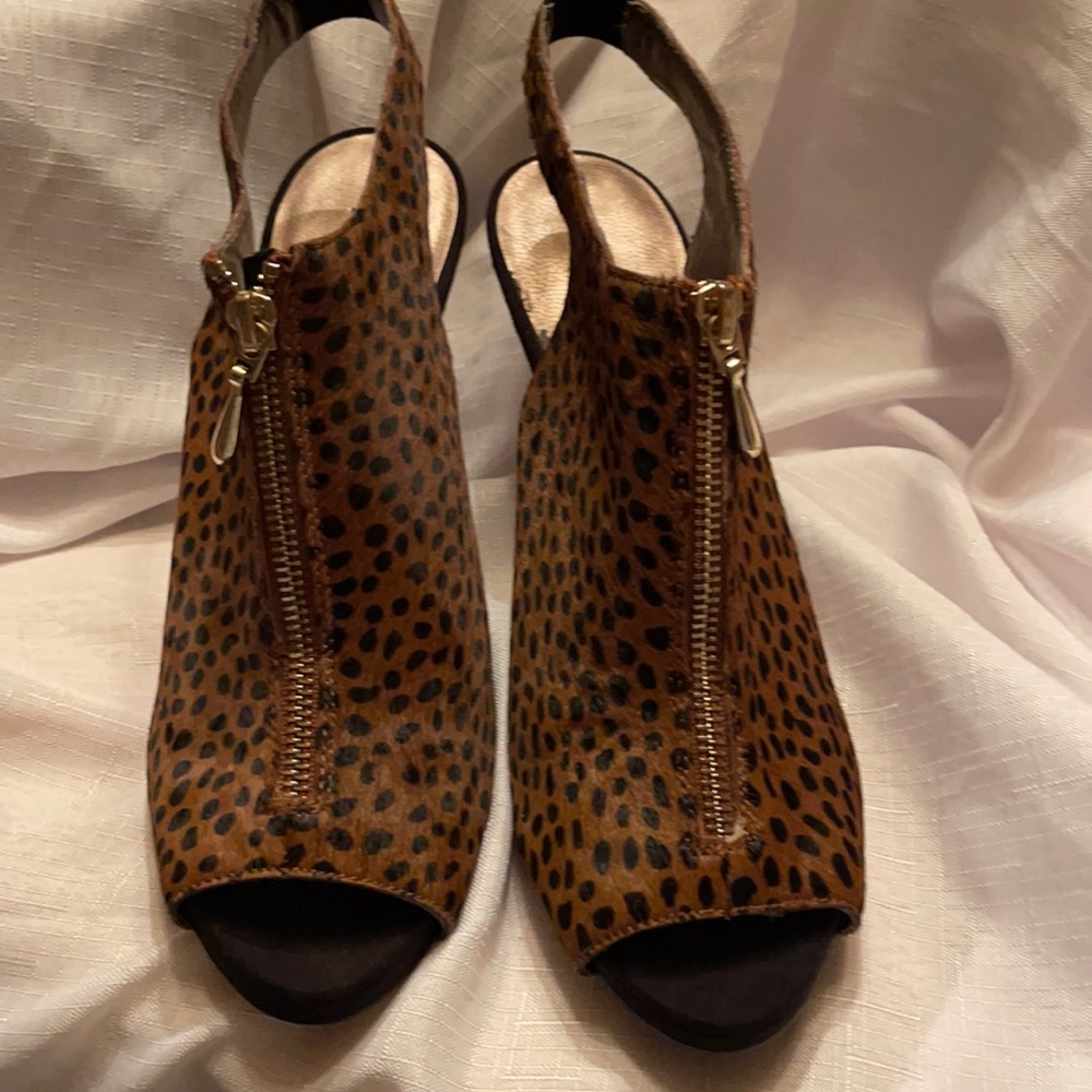 Moda leopard shoe size 10M